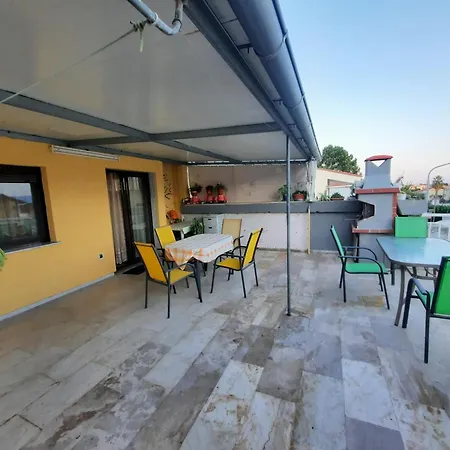 Daire Skyloft Nea Karvali